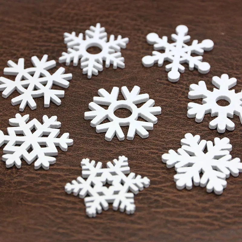 (50pcs/pack) 35mm White Mix Shape Wooden Snowflakes Christmas Ornaments Christmas Tree Pendants New Year Decorations For Home