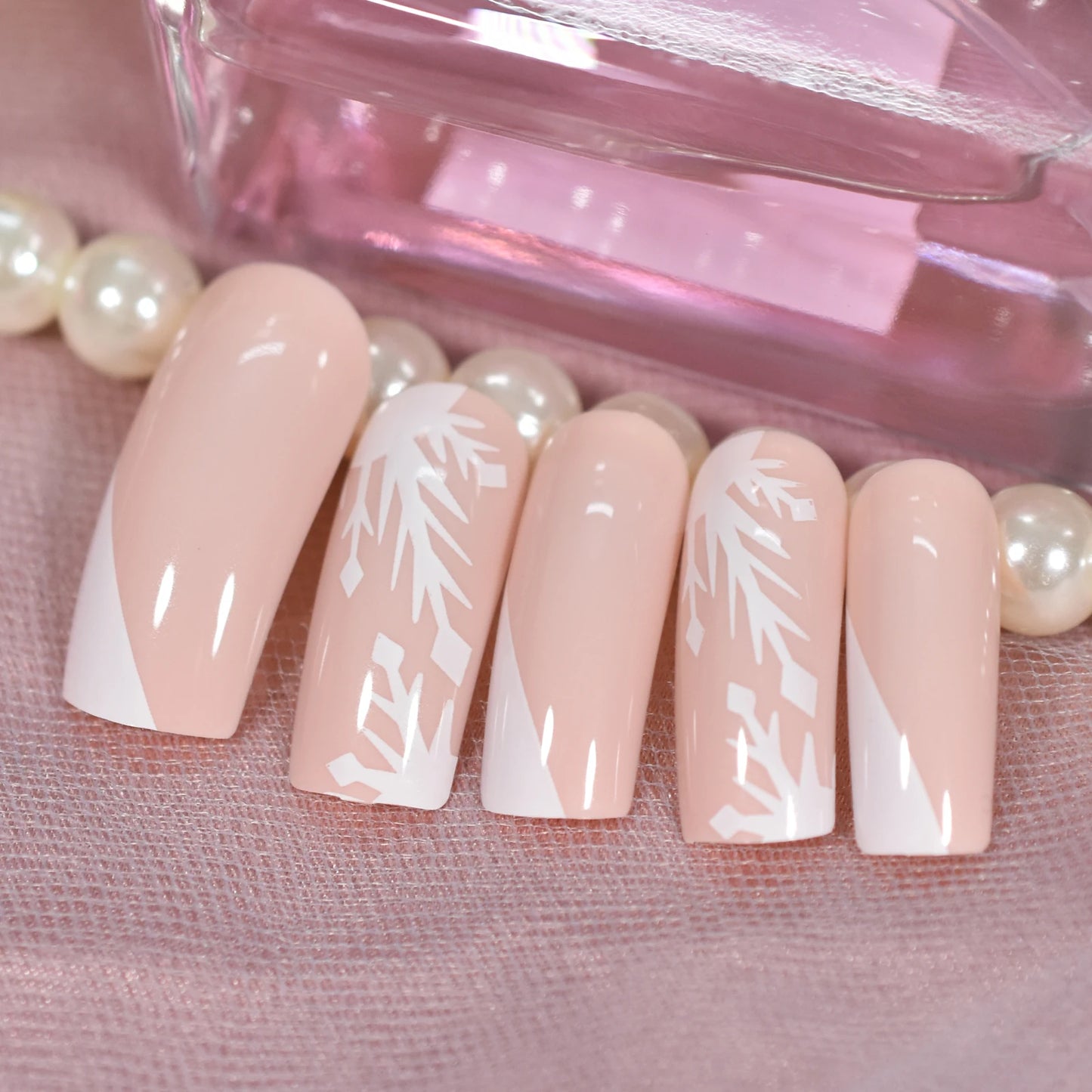 Pink White Snow Design Glossy Press on Nails Medium Long Square False Nails Salon Manicure Reusable Fake Nail Art Tips DIY