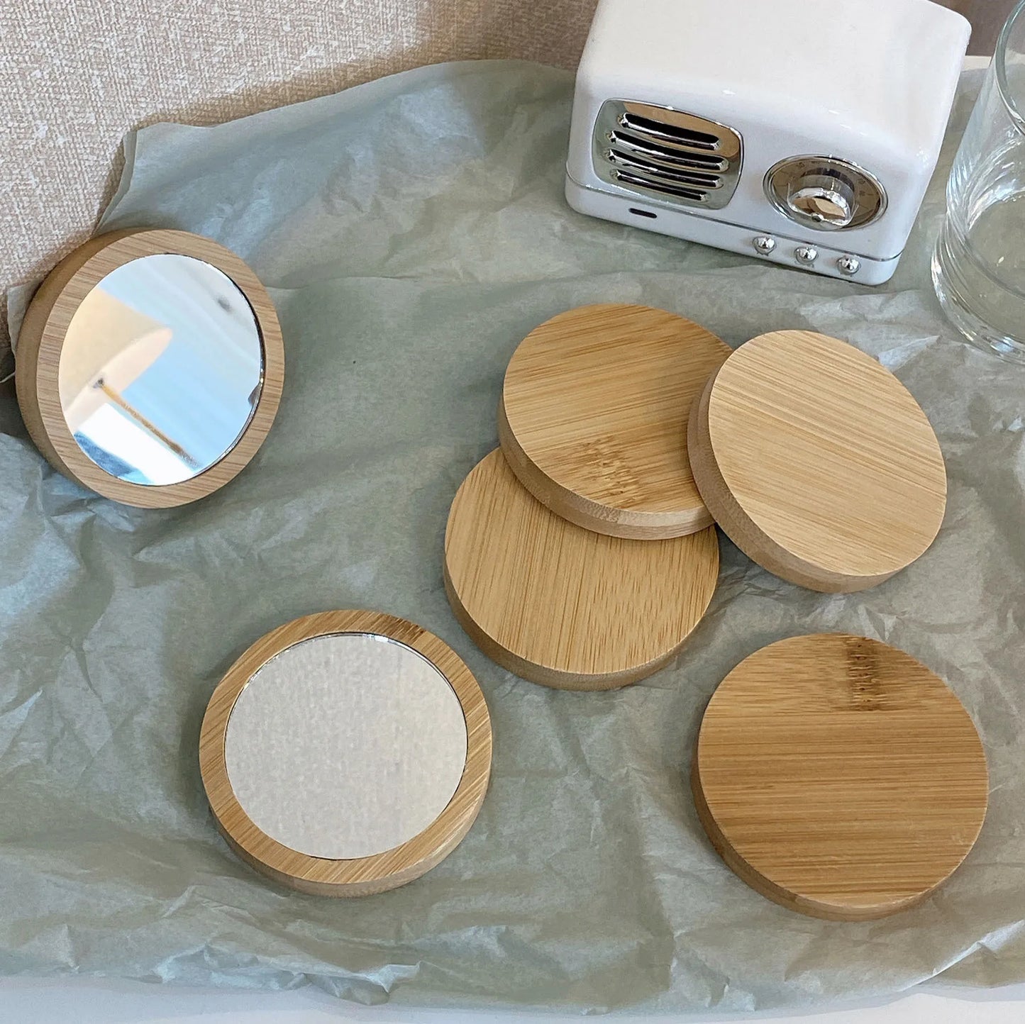 Pure Wooden Cosmetic Mirror Round Portable Mirror Makeup Mirror Student Portable Makeup Small Princess Vanity Mirror Vanity