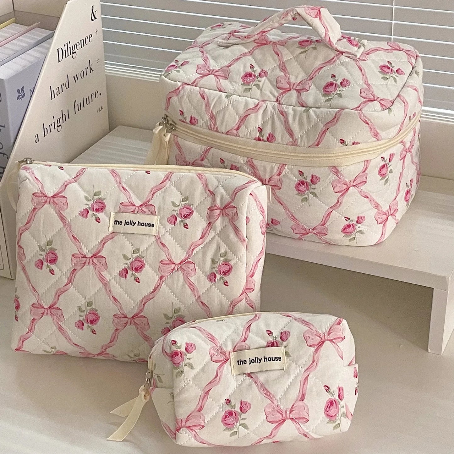 Cute Bow Flower Quilting Cotton Makeup Bag Women Zipper Cosmetic Organizer Female Cloth Handbag Portable Toiletry Case for Girls